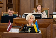 La Présidente de la Saeima: la défense de toute l’Europe commence aujourd’hui sur la ligne de front Ukraine-Russie