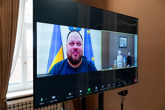 Daiga Mieriņa attālināti tiekas ar Ukrainas parlamenta priekšsēdētāju