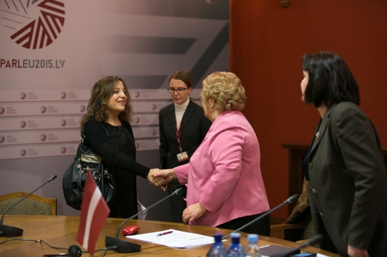 Saeimas deputāti tiekas ar Eiropas Parlamenta Sieviešu tiesību un dzimumu līdztiesības komitejas (FEMM) pārstāvēm