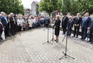 Saeimas priekšsēdētāja: holokausta noziegumiem nav noilguma