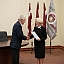 Saeimas priekšsēdētāja sveic Latvijas Nacionālo karavīru biedrības priekšsēdētāju