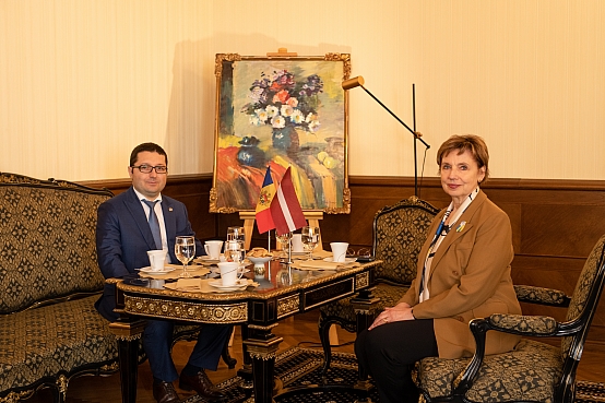 Dagmāra Beitnere-Le Galla tiekas ar Moldovas vēstnieku