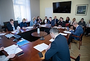 Ārlietu komisijā sāk izvērtēt Latvijas un Baltkrievijas divpusējos līgumus 