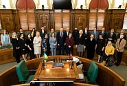 Saeimas priekšsēdētājs pateicas videocikla “Latvija izvēlas demokrātiju” dalībniekiem