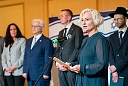 La Présidente de la Saeima lors de la manifestation de soutien à l’État d’Israël: nos cœurs et nos pensées sont avec vous