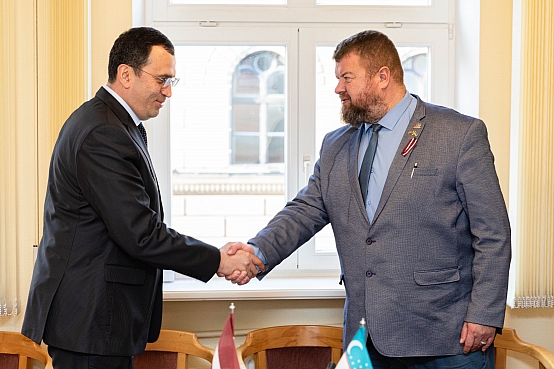 Saeimas Aizsardzības, iekšlietu un korupcijas novēršanas komisijas deputāti tiekas ar Uzbekistānas Republikas publiskās pārvaldes darbiniekiem