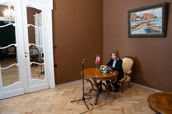 Zanda Kalniņa-Lukaševica tiekas ar Austrijas kandidātu Cilvēktiesību komisāra amatam