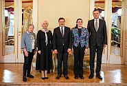 Saeimas priekšsēdētāja parlamentā ar starptautiskiem ekspertiem pārrunā Eiropas Vietējās pašvaldību hartas principu ievērošanu Latvijā