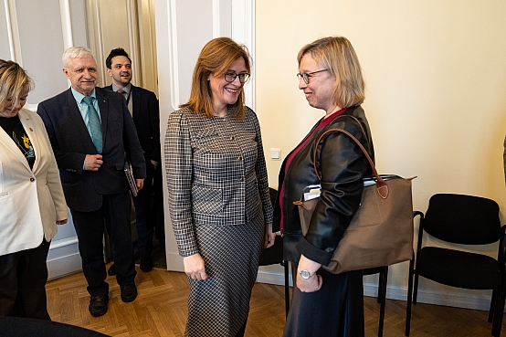 Zanda Kalniņa-Lukaševica tiekas ar Vācijas vēstnieci