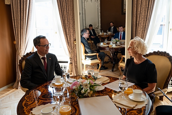 Daiga Mieriņa tiekas ar Šveices vēstnieku