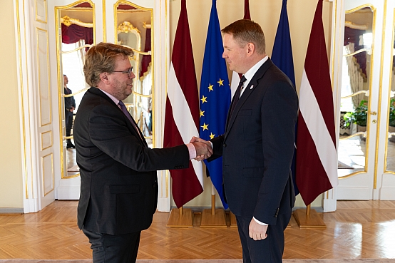 Edvards Smiltēns tiekas ar Francijas vēstnieku