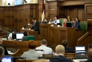 Saeima adopts amendments to the state budget for 2012  