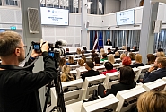Saeimā norisinās ilgtspējīgas ekonomikas līdzsvarotai attīstībai veltīta konference