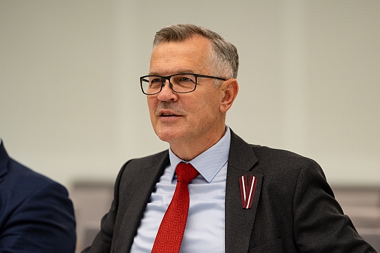 Ainars Latkovskis un  Raimonds Bergmanis tiekas ar Francijas Nacionālās drošības komisijas delegāciju