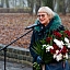 Daiga Mieriņa piedalās ziedu nolikšanā Krišjāņa Valdemāra atdusas vietā Lielajos kapos