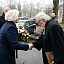 Daiga Mieriņa piedalās ziedu nolikšanā Krišjāņa Valdemāra atdusas vietā Lielajos kapos