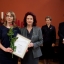 Solvita Āboltiņa pasniedz Saeimas Prezidija atzinības rakstus LR Finanšu ministrijas darbiniekiem