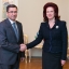  Solvita Āboltiņa tiekas ar Uzbekistānas vēstnieku