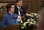 Āboltiņa at the ceremonial sitting of 18 November: We have to love the Latvia of today for what it is and what it can be