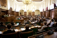 La Saeima établit une responsabilité pénale pour le non-respect de l’interdiction provisoire des nouvelles substances psychoactives