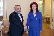 Solvita Āboltiņa tiekas ar Gruzijas Centrālās vēlēšanu komisijas priekšsēdētāju 