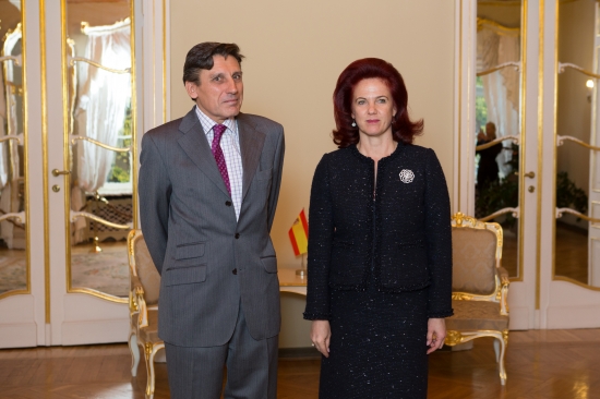 Solvita Āboltiņa tiekas ar Spānijas vēstnieku