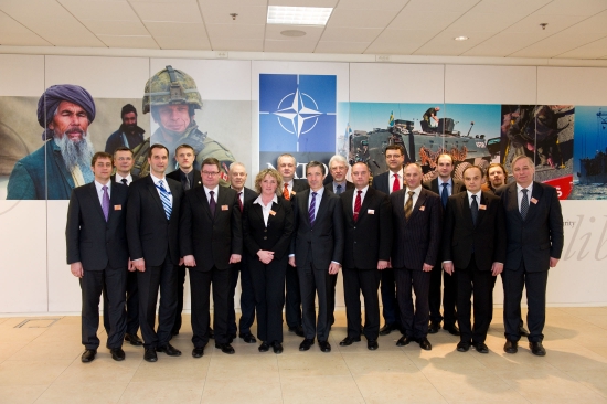 Saeimas deputāti Briselē tiekas ar NATO ģenerālsekretāru
