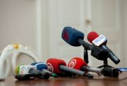 Cilvēktiesību komisija ar kultūras ministri spriedīs par mediju politikas jautājumiem