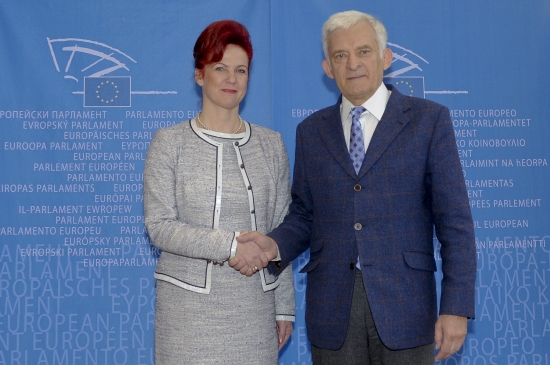 Āboltiņa tiekas ar Eiropas Parlamenta priekšsēdētāju