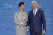 Āboltiņa meets with European Parliament President Buzek