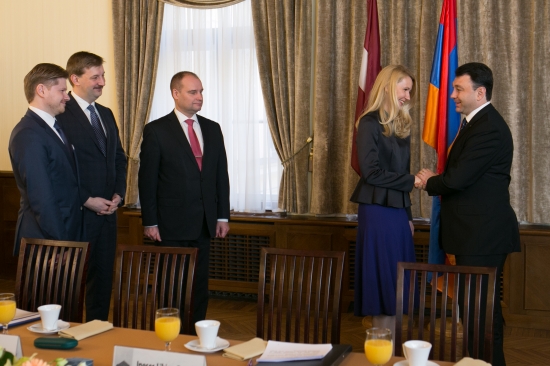 Saeimu vizītē apmeklē Armēnijas parlamenta vicespīkers