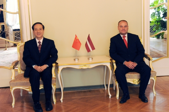 Gundars Daudze tiekas ar Ķīnas parlamenta priekšsēdētāja vietnieku