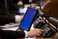 La Saeima a appuyé des amendements à la Loi pénale autorisant à exercer un recours contre les menaces sécuritaires provoquées par la guerre hybride