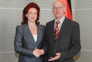 During meeting with President of the Bundestag, Āboltiņa stresses active cooperation of both countries