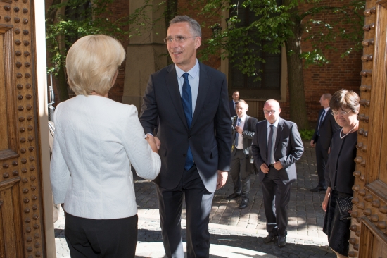 Saeimas priekšsēdētāja Ināra Mūrniece tiekas ar NATO ģenerālsekretāru