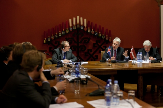 Saeimas deputāti tiekas ar Islandes parlamenta Ārlietu komisijas delegāciju