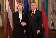 La Présidente de la Saeima félicite la Lituanie à l’occasion de la fête de son centenaire  