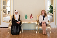 Inese Lībiņa-Egnere aicina Saūda Arābijas vēstnieku attīstīt ekonomisko sadarbību