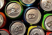 La Saeima augmente les accises sur les boissons sucrées non-alcoolisées 