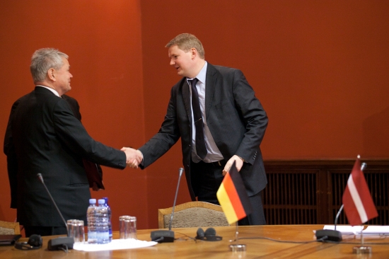 Saeimas deputāti tiekas ar Vācijas vēstnieku