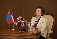 Dagmāra Beitnere-Le Galla Mongolijas vēstniekam: ciešāki parlamentārie kontakti pavērtu ceļu aktīvākai sadarbībai arī ekonomikā un izglītībā