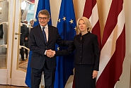 La Présidente de la Saeima appelle l’Union européenne à soutenir davantage le renforcement des frontières extérieures