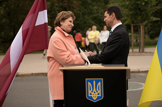 Saeimas priekšsēdētājas biedre piedalās Ukrainas neatkarības atjaunošanas 30.gadadienai veltītā pasākumā