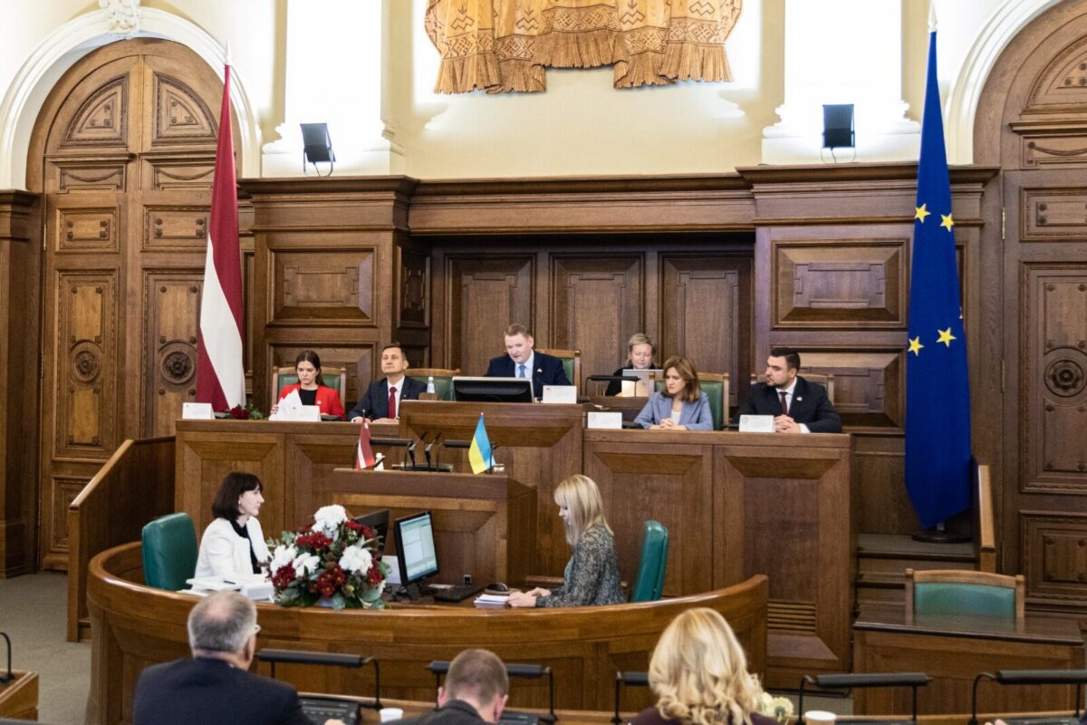 Ievēlēts 14.Saeimas Prezidijs